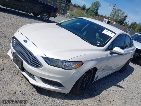2018 Ford Fusion Hybrid SE with VIN 3FA6P0LU3JR226934, listed as a IAAI auction lot 42063065 with 126,683 mi miles. Bid and sale history available at carsss.com. Image 17.