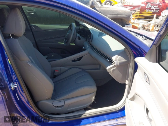 2023 Hyundai Elantra SEL with VIN KMHLS4AG0PU568113, listed as a IAAI auction lot 41725253 with 20,130 mi miles and . Bid and sale history available at DreamBid. Image 5.