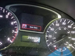 2013 Nissan Altima 2.5 SL with VIN 1N4AL3AP6DC287671, listed as a IAAI auction lot 41280880 with 233,029 mi miles. Bid and sale history available at carsss.com. Image 7.