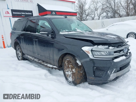 2024 Ford Expedition Max XLT with VIN 1FMJK1J83REA98073, listed as a IAAI auction lot 41525411 with Not Provided miles and . Bid and sale history available at DreamBid. Image 1.
