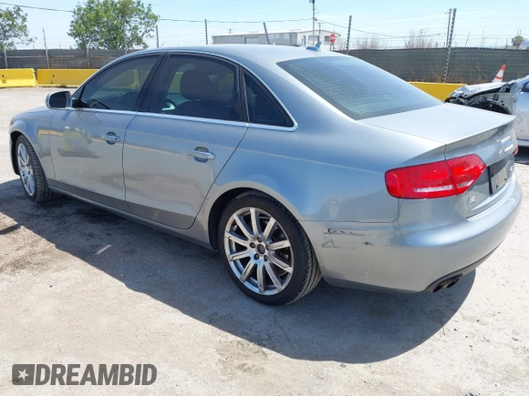 2010 Audi A4 Premium Plus z VIN WAUEFAFL0AN006765, wystawiony jako IAAI lot #42273129 z przebiegiem 136 960 mil mil oraz . Historia ofert i sprzedaży dostępna na DreamBid. Obrazek 3.