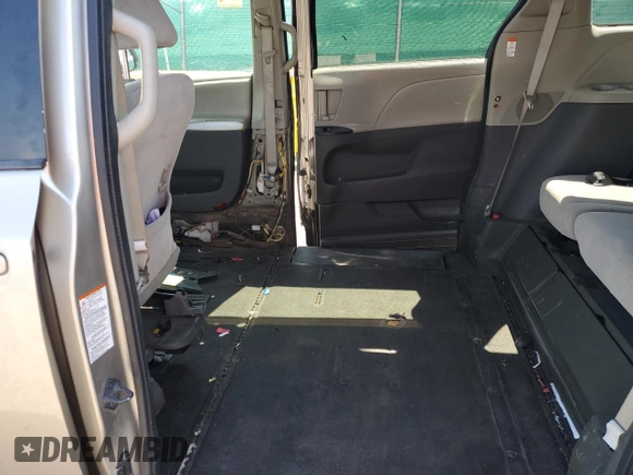 2015 Toyota Sienna LE AAS with VIN 5TDKK3DCXFS627254, listed as a Copart auction lot 49837295 with 107,701 mi miles and Salvage Title. Bid and sale history available at DreamBid. Image 11.