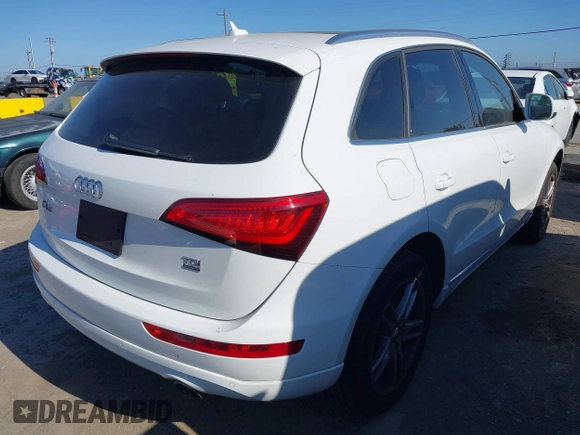 2014 Audi Q5 Premium Plus z VIN WA1CMAFP0EA067186, wystawiony jako IAAI lot #42341367 z przebiegiem 109 463 mil mil oraz . Historia ofert i sprzedaży dostępna na DreamBid. Obrazek 4.