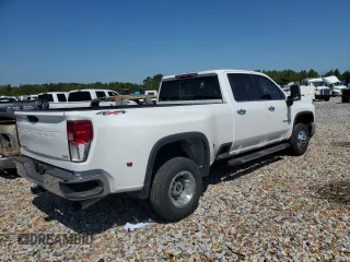 2022 Chevrolet Silverado 3500HD LTZ with VIN 1GC4YUEY2NF251316, listed as a Copart auction lot 68852394 with 26,932 mi miles and Salvage Title. Bid and sale history available at DreamBid. Image 3.