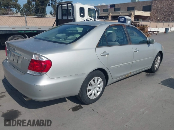 2006 Toyota Camry STD z VIN 4T1BE30K66U730117, wystawiony jako IAAI lot #41885289 z przebiegiem 201 541 mil mil oraz . Historia ofert i sprzedaży dostępna na DreamBid. Obrazek 4.