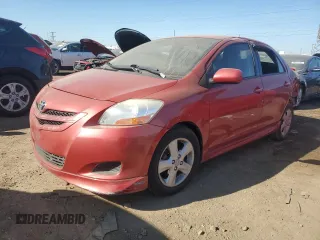 2008 Toyota Yaris z VIN JTDBT923581190461, wystawiony jako Copart lot #48695515 z przebiegiem 140 946 mil mil oraz Szkody całkowita. Historia ofert i sprzedaży dostępna na DreamBid. Obrazek 1.