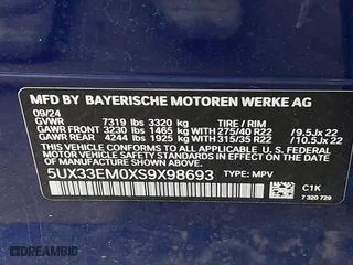 2025 BMW X7 M60i with VIN 5UX33EM0XS9X98693, listed as a IAAI auction lot 41009705 with 2,814 mi miles. Bid and sale history available at carsss.com. Image 9.