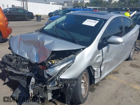 2018 Toyota Prius Two with VIN JTDKARFU2J3554502, listed as a IAAI auction lot 41592780 with 119,210 mi miles. Bid and sale history available at carsss.com. Image 6.