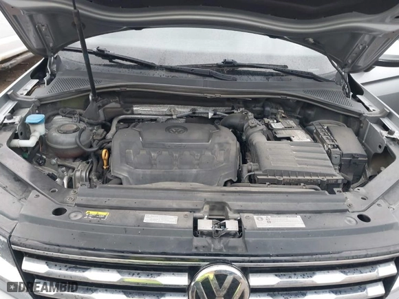 2019 Volkswagen Tiguan SE with VIN 3VV3B7AX6KM138493, listed as a IAAI auction lot 41367279 with 84,534 mi miles. Bid and sale history available at carsss.com. Image 10.