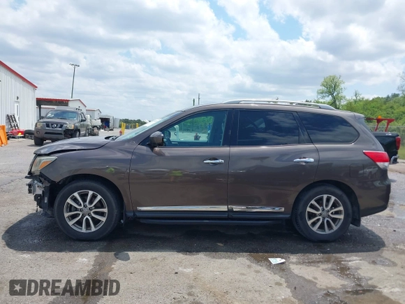 2015 Nissan Pathfinder SL with VIN 5N1AR2MNXFC689849, listed as a IAAI auction lot 42038551 with 165,019 mi miles and . Bid and sale history available at DreamBid. Image 14.