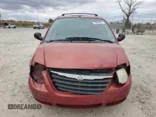 2007 Chrysler Town & Country LWB Touring with VIN 2A4GP54L97R207847, listed as a Copart auction lot 75865934 with 171,110 mi miles and Clean Title. Bid and sale history available at carsss.com. Image 5.