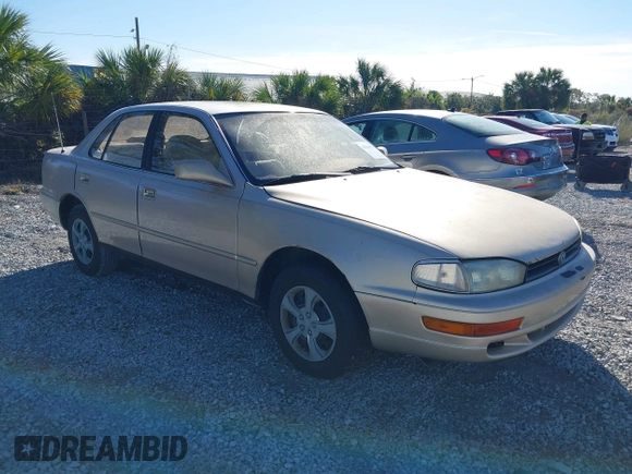1994 Toyota Camry LE with VIN 4T1SK12E9RU351895, listed as a IAAI auction lot 41239573 with 184,866 mi miles. Bid and sale history available at carsss.com. Image 1.