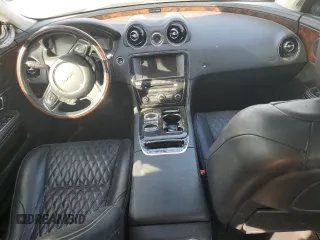 2016 Jaguar XJ Portfolio with VIN SAJWA2G73G8V93825, listed as a Copart auction lot 78207314 with 60,124 mi miles and Salvage title. Bid and sale history available at DreamBid. Image 8.