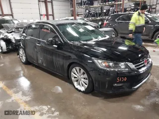 2015 Honda Accord Sedan EX-L with VIN 1HGCR3F89FA031219, listed as a IAAI auction lot 41085130 with 75,684 mi miles. Bid and sale history available at carsss.com. Image 1.