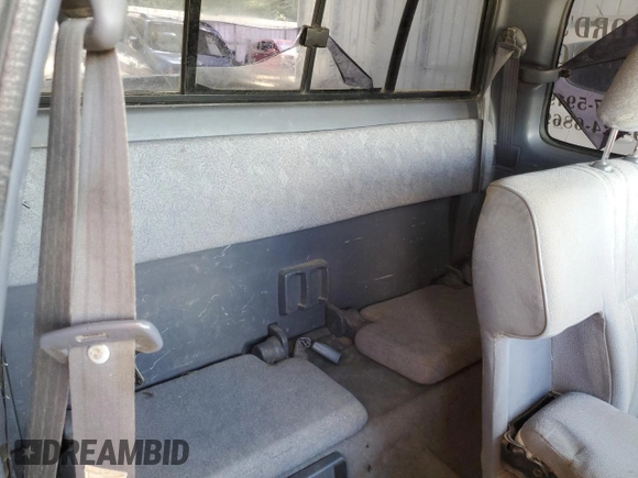 2000 Toyota Tacoma with VIN 4TAWN72N0YZ589681, listed as a Copart auction lot 55219145 with 204,946 mi miles and Salvage title. Bid and sale history available at DreamBid. Image 10.