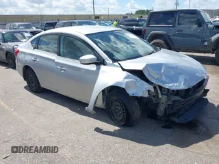 2017 Nissan Sentra S z VIN 3N1AB7AP6HY398001, wystawiony jako IAAI lot #42595256 z przebiegiem 127 580 mil mil oraz . Historia ofert i sprzedaży dostępna na DreamBid. Obrazek 1.