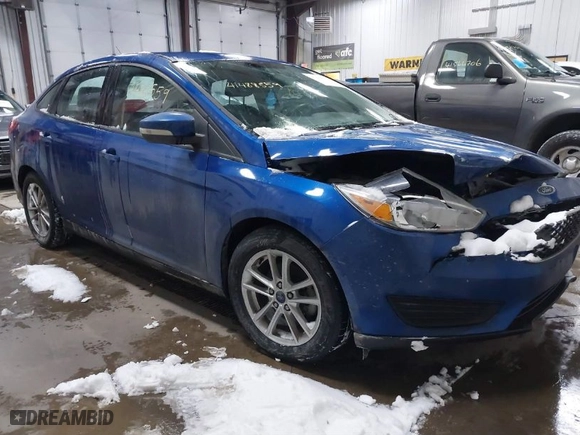 2018 Ford Focus SE with VIN 1FADP3F26JL312725, listed as a IAAI auction lot 41488559 with 30,686 mi miles. Bid and sale history available at carsss.com. Image 1.