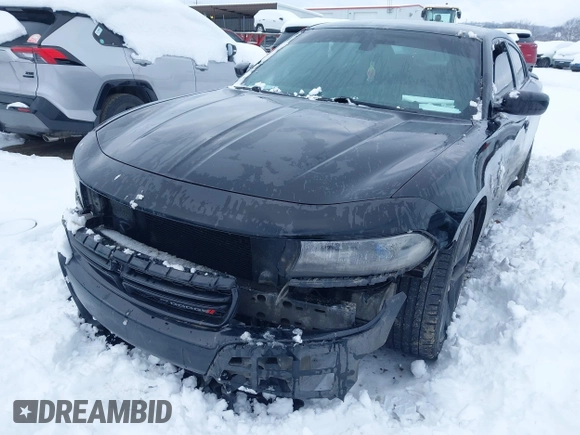 2019 Dodge Charger SXT with VIN 2C3CDXBG6KH670692, listed as a IAAI auction lot 41241415 with 173,933 mi miles. Bid and sale history available at carsss.com. Image 6.