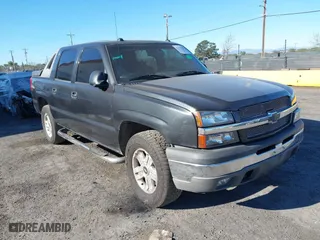 2005 Chevrolet Avalanche Z71 with VIN 3GNEK12Z65G207469, listed as a IAAI auction lot 41210152 with 297,282 mi miles. Bid and sale history available at carsss.com. Image 1.