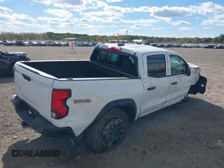 2023 Chevrolet Colorado 4WD Trail Boss with VIN 1GCPTEEK1P1264569, listed as a IAAI auction lot 40547362 with Not Provided miles. Bid and sale history available at carsss.com. Image 4.