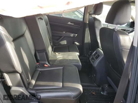 2018 Volkswagen Atlas SEL with VIN 1V2MR2CA6JC525585, listed as a Copart auction lot 83884424 with 114,543 mi miles and Salvage title. Bid and sale history available at DreamBid. Image 11.