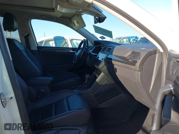 2018 Volkswagen Tiguan SEL Premium with VIN 3VV5B7AX2JM202908, listed as a IAAI auction lot 41137619 with 84,323 mi miles and . Bid and sale history available at DreamBid. Image 5.