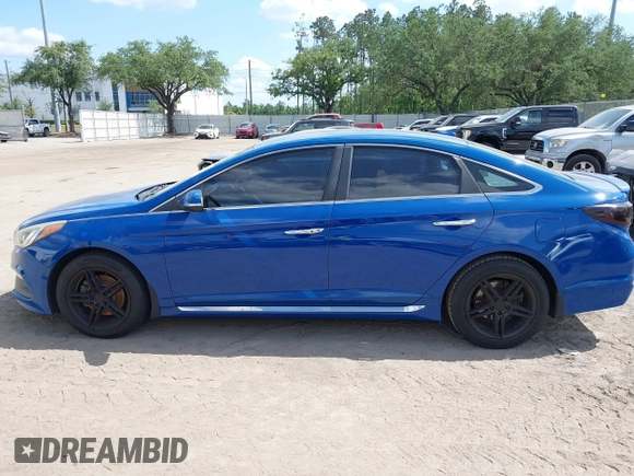 2015 Hyundai Sonata 2.4L Sport with VIN 5NPE34AF8FH099928, listed as a IAAI auction lot 42071898 with 180,440 mi miles. Bid and sale history available at carsss.com. Image 14.