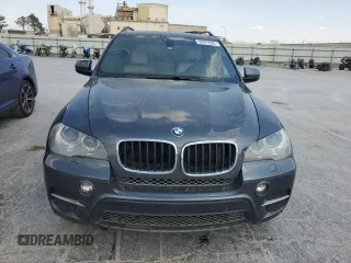 2013 BMW X5 xDrive35i z VIN 5UXZV4C54D0B14923, wystawiony jako Copart lot #50929385 z przebiegiem 249 533 mil mil oraz Tytuł czysty. Historia ofert i sprzedaży dostępna na DreamBid. Obrazek 5.