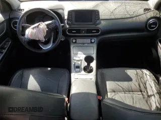 2021 Hyundai Kona Limited z VIN KM8K33AGXMU123814, wystawiony jako Copart lot #72368224 z przebiegiem Nie podano mil oraz Szkoda całkowita • Salvage title. Historia ofert i sprzedaży dostępna na DreamBid. Obrazek 8.