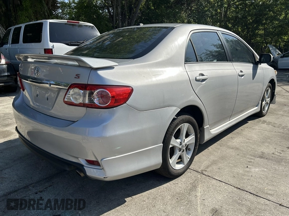 2011 Toyota Corolla L with VIN 2T1BU4EE5BC707015, listed as a IAAI auction lot 42031097 with 182,586 mi miles. Bid and sale history available at carsss.com. Image 4.