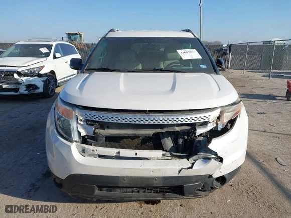 2015 Ford Explorer XLT with VIN 1FM5K8D84FGC53171, listed as a IAAI auction lot 41661857 with 165,150 mi miles. Bid and sale history available at carsss.com. Image 12.