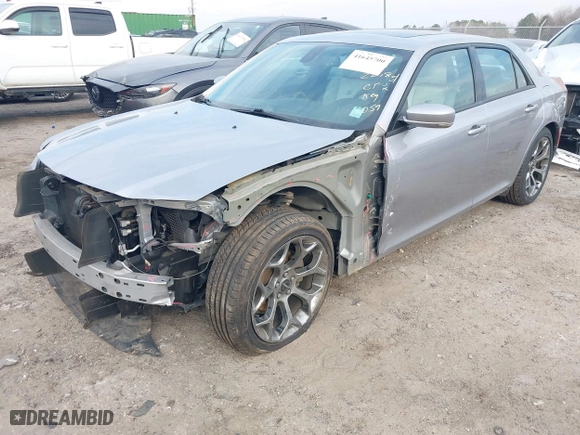 2018 Chrysler 300 with VIN 2C3CCABG8JH191057, listed as a IAAI auction lot 41645700 with 36,824 mi miles. Bid and sale history available at carsss.com. Image 18.