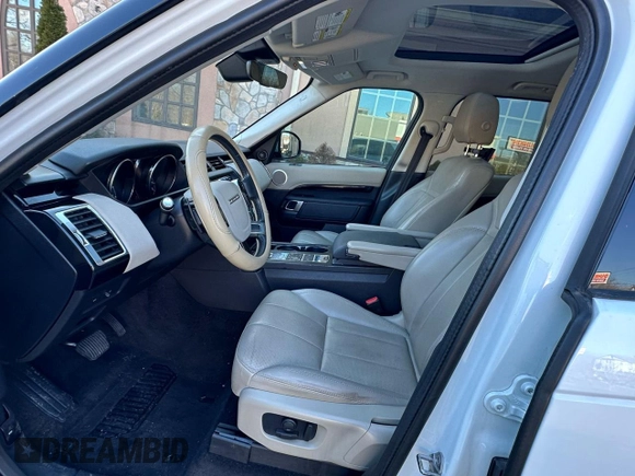 2020 Land Rover Discovery SE z VIN SALRG2RV7L2423060, wystawiony jako Copart lot #47578895 z przebiegiem 72 518 mil mil oraz Tytuł czysty. Historia ofert i sprzedaży dostępna na DreamBid. Obrazek 10.