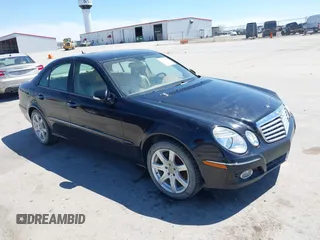 2008 Mercedes-Benz E-Class Luxury 3.5L with VIN WDBUF87X48B200170, listed as a IAAI auction lot 42142041 with 194,391 mi miles. Bid and sale history available at carsss.com. Image 1.