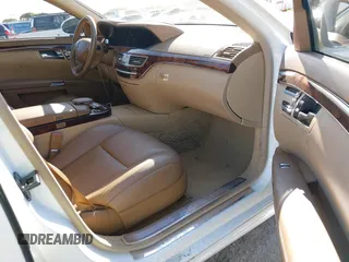 2007 Mercedes-Benz S-Class 5.5L V8 with VIN WDDNG71X37A070947, listed as a IAAI auction lot 41669650 with 70,782 mi miles. Bid and sale history available at carsss.com. Image 5.