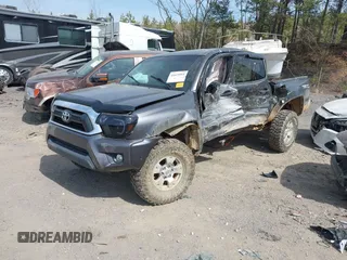 2015 Toyota Tacoma with VIN 5TFLU4EN9FX111322, listed as a IAAI auction lot 41621064 with 1 mi miles. Bid and sale history available at carsss.com. Image 16.