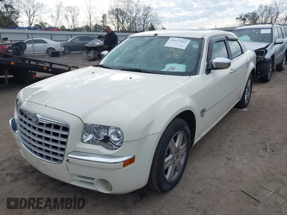 2006 Chrysler 300 C with VIN 2C3LK63H26H140295, listed as a IAAI auction lot 41474372 with 150,070 mi miles. Bid and sale history available at carsss.com. Image 2.