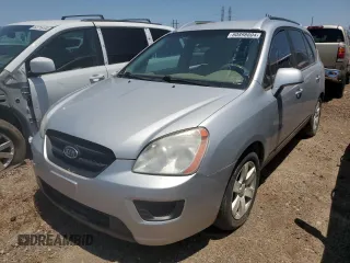2007 Kia Rondo LX with VIN KNAFG525677029450, listed as a Copart auction lot 60898604 with 195,628 mi miles and Clean Title. Bid and sale history available at carsss.com. Image 1.