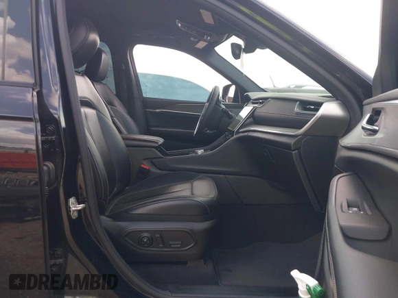 2024 Jeep Grand Cherokee with VIN 1C4RJYB6XRC181771, listed as a IAAI auction lot 42537639 with 39,056 mi miles and . Bid and sale history available at DreamBid. Image 5.