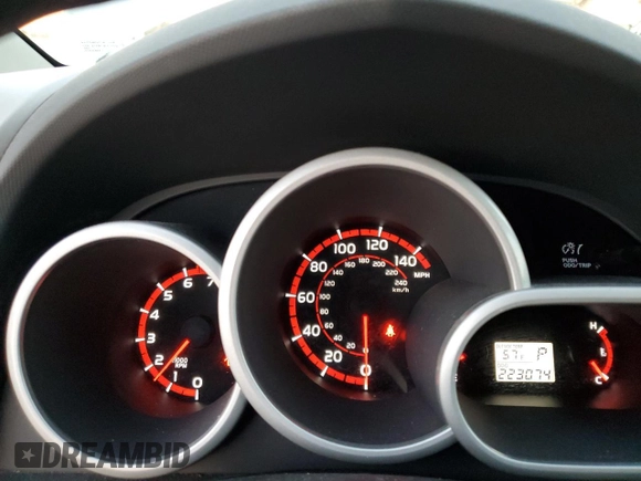 2009 Pontiac Vibe w/1SB with VIN 5Y2SP67009Z400839, listed as a Copart auction lot 81906864 with 223,074 mi miles and Salvage Title. Bid and sale history available at carsss.com. Image 9.