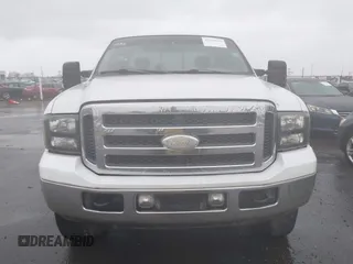 2007 Ford F-250 XL z VIN 1FTSX21P17EA71376, wystawiony jako IAAI lot #41729993 z przebiegiem 262 396 mil mil oraz . Historia ofert i sprzedaży dostępna na DreamBid. Obrazek 6.