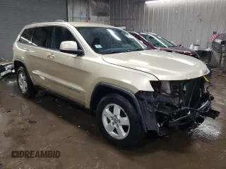 2011 Jeep Grand Cherokee Laredo with VIN 1J4RR4GG4BC585586, listed as a Copart auction lot 46373955 with 163,247 mi miles and Salvage Title. Bid and sale history available at carsss.com. Image 4.