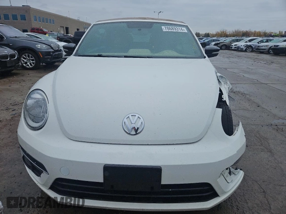 2013 Volkswagen Beetle with VIN 3VW7S7AT4DM827347, listed as a Copart auction lot 78689314 with 137,114 mi miles and Salvage Title. Bid and sale history available at DreamBid. Image 5.