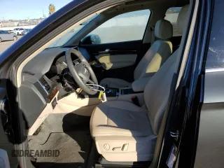 2019 Audi Q5 Premium Plus with VIN WA1BNAFY3K2137464, listed as a Copart auction lot 70024962 with 27,468 mi miles. Bid and sale history available at carsss.com. Image 7.