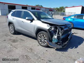 2021 Toyota RAV4 XLE Premium with VIN 2T3C1RFV4MC171497, listed as a IAAI auction lot 41775568 with 73,900 mi miles. Bid and sale history available at carsss.com. Image 1.