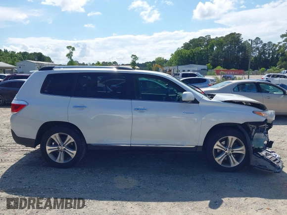 2013 Toyota Highlander Limited with VIN 5TDYK3EH0DS095515, listed as a IAAI auction lot 42251154 with 99,026 mi miles and . Bid and sale history available at DreamBid. Image 13.