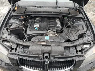 2008 BMW 3 Series 328xi z VIN WBAVC93548K043519, wystawiony jako Copart lot #47001755 z przebiegiem 81 185 mil mil oraz Czysty tytuł • Clean title. Historia ofert i sprzedaży dostępna na DreamBid. Obrazek 11.