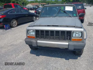 2000 Jeep Cherokee with VIN 1J4FF48S5YL174768, listed as a IAAI auction lot 42411154 with 204,428 mi miles and . Bid and sale history available at DreamBid. Image 13.