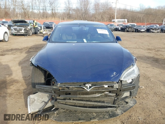 2018 Tesla Model S 75D with VIN 5YJSA1E28JF296944, listed as a IAAI auction lot 41298541 with 29,828 mi miles and . Bid and sale history available at DreamBid. Image 11.
