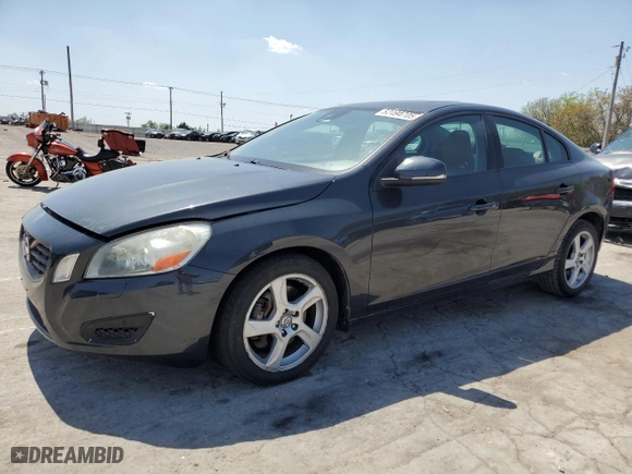 2013 Volvo S60 T5 with VIN YV1612FH6D2184820, listed as a Copart auction lot 52494705 with NaN miles and Clean Title. Bid and sale history available at carsss.com. Image 1.